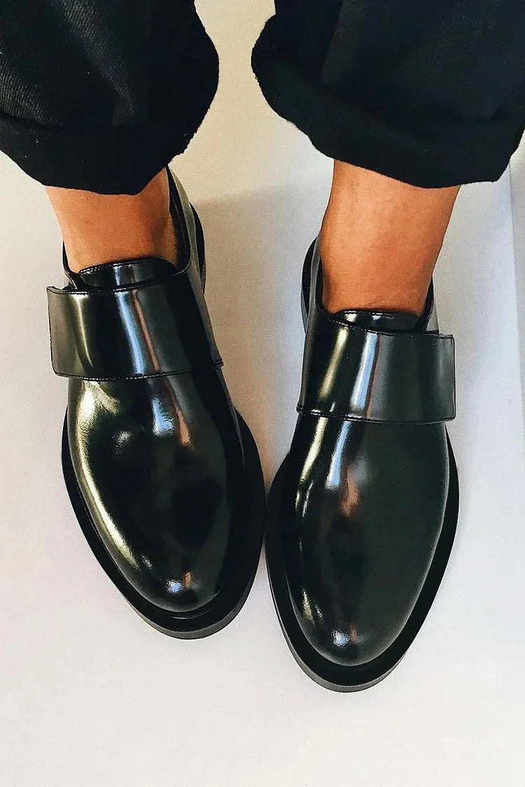 IRIS | Chic Glossy Loafers with Strap for Effortless Elegance