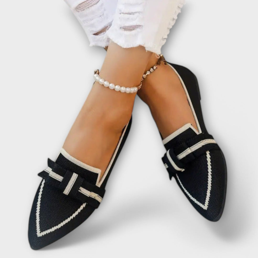 Women's Flat Shoes with Lace-Up Design