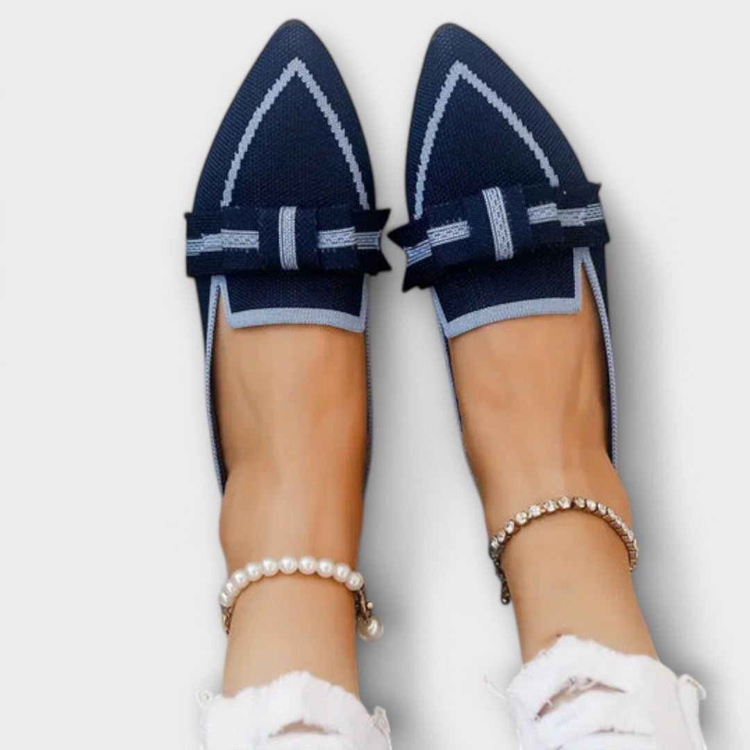 Women's Flat Shoes with Lace-Up Design
