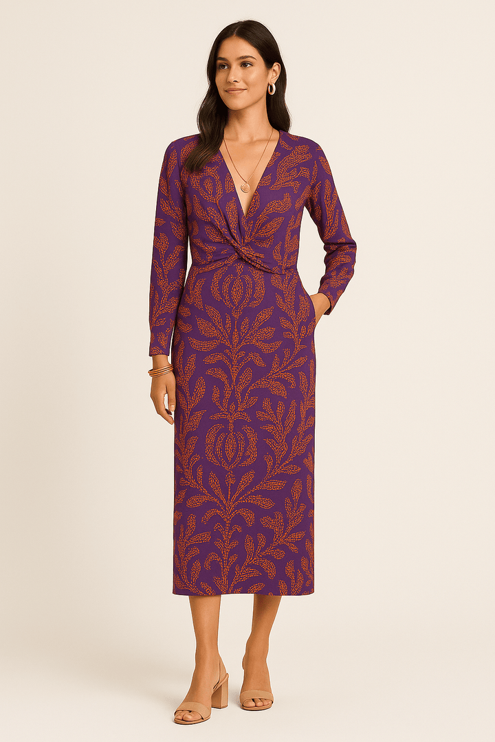 Ciara Midi Dress – Soft Shape, Subtle Elegance, Everyday Ease
