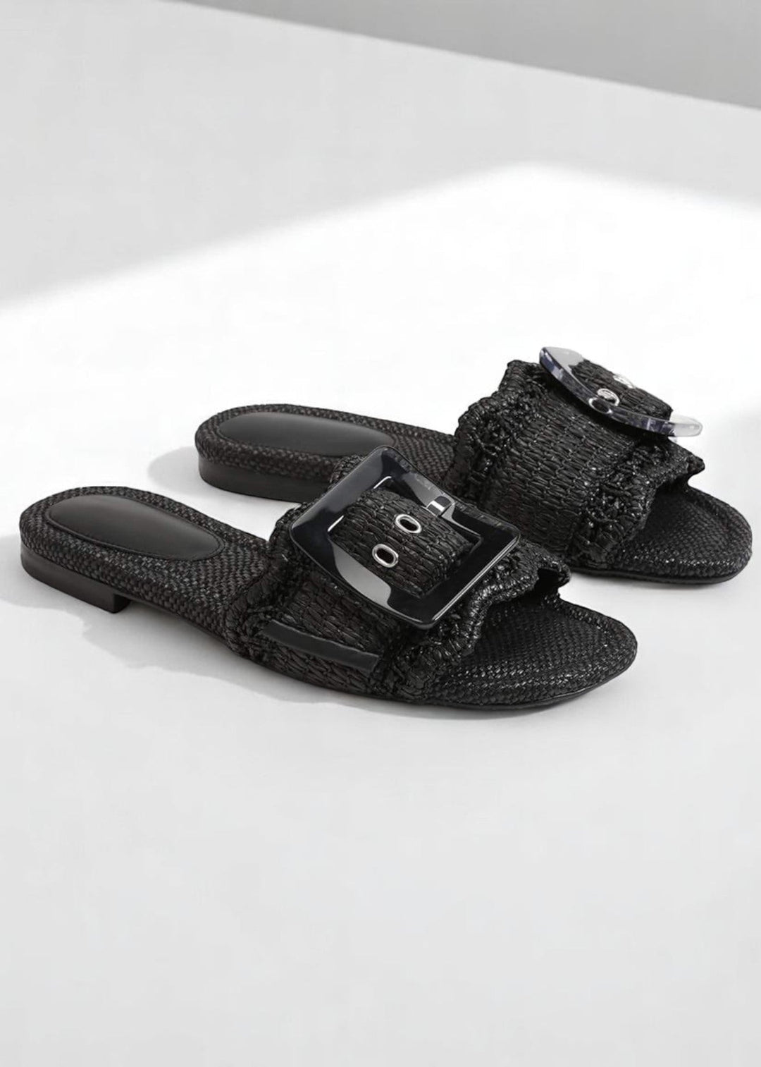 Rivèra Raffia Slides – Natural. Chic. Summery.