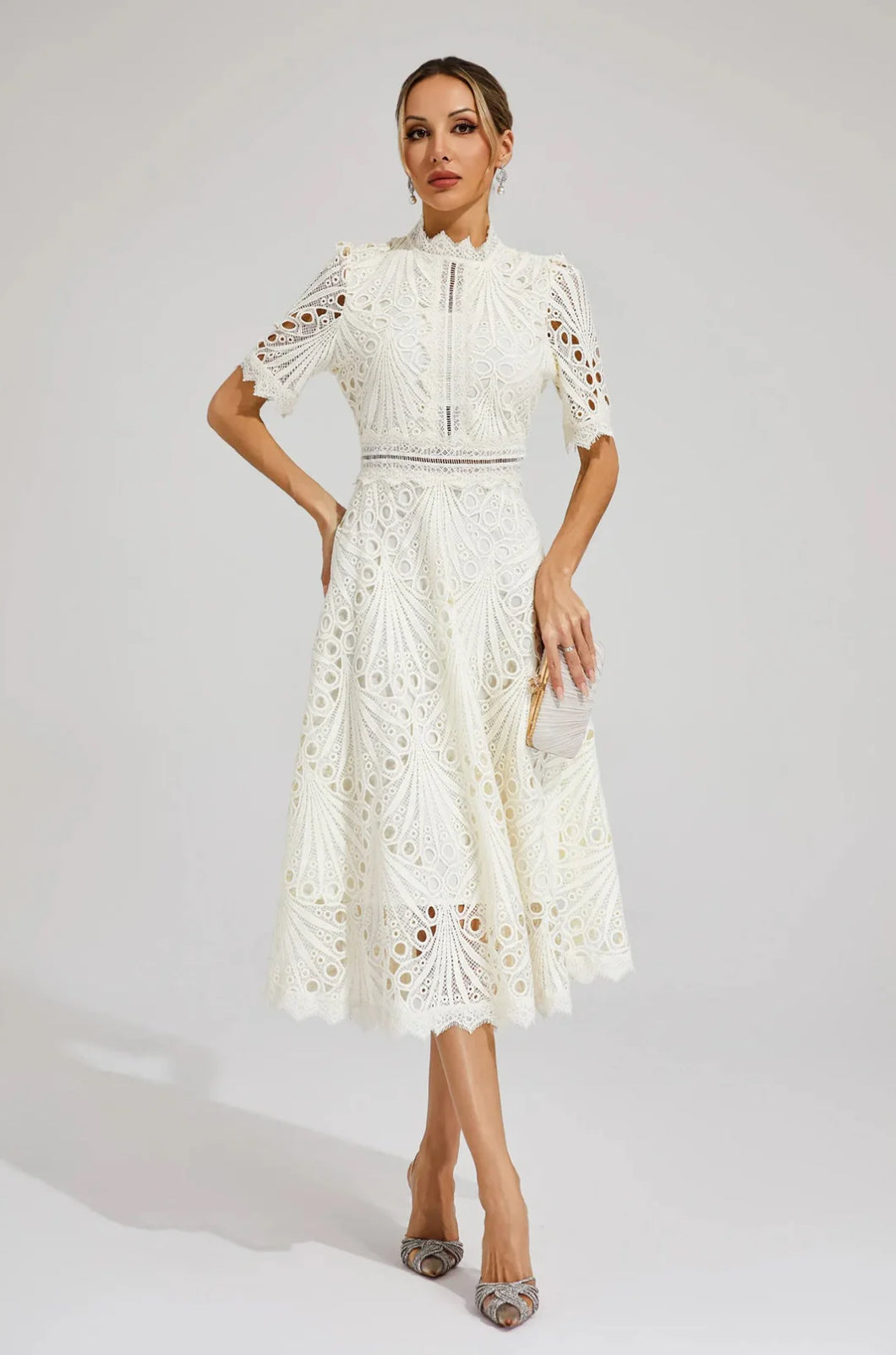 VORELLE - CASUAL FLOWER EMBROIDERY SHORT SLEEVE DRESS