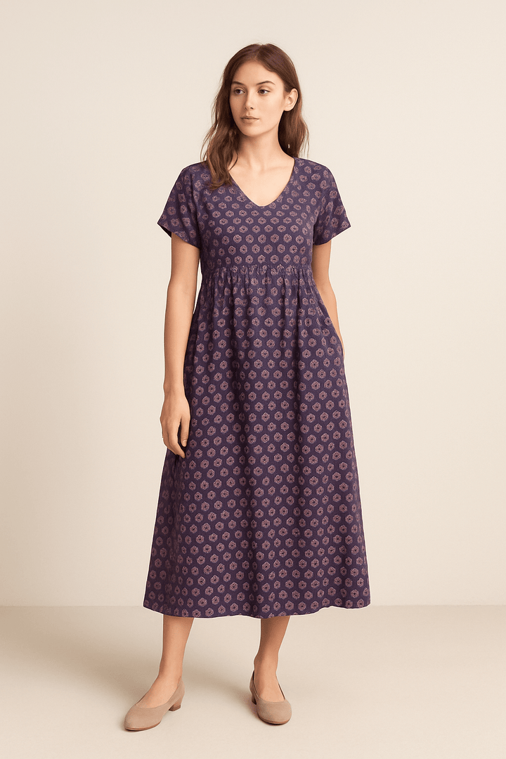 Eilidh – Printed V-Neck Maxi Dress with Empire Waist